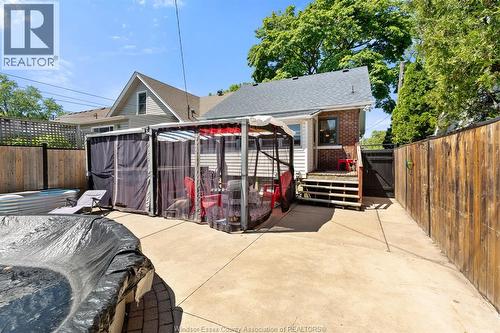 1220 Bruce Avenue, Windsor, ON - Outdoor