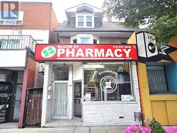 849 BLOOR STREET W  Toronto, ON M6G 1M3