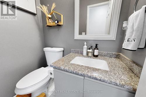 46 Pearson Drive, Hamilton, ON - Indoor Photo Showing Bathroom
