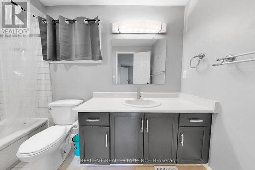46 Pearson Drive, Hamilton, ON - Indoor Photo Showing Bathroom