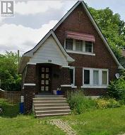 916 FELIX AVENUE  Windsor, ON N9C 3L3