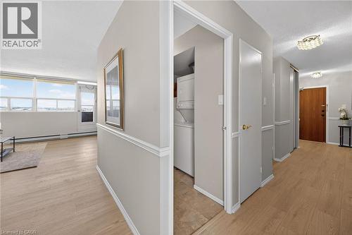 700 Dynes Road Unit# 904, Burlington, ON - Indoor Photo Showing Other Room