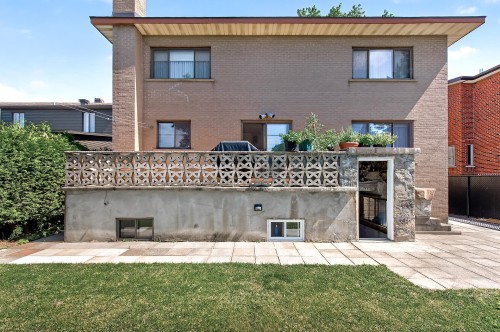 Jardin - 5516 Av. Westbourne, Côte-Saint-Luc, QC - Outdoor