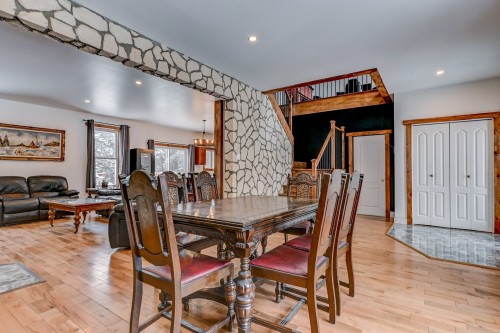 Salle à manger - 561 Rue Pelletier, Saint-Colomban, QC - Indoor Photo Showing Dining Room