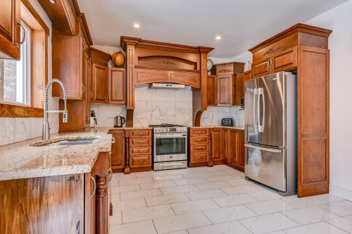 Cuisine - 561 Rue Pelletier, Saint-Colomban, QC - Indoor Photo Showing Kitchen