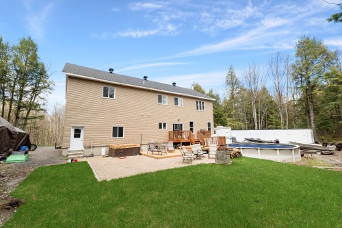 Face arrière - 561 Rue Pelletier, Saint-Colomban, QC - Outdoor With Backyard With Exterior