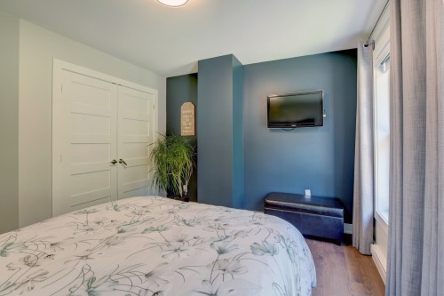 Chambre à coucher - 906 Côte St-Gabriel O., Saint-Sauveur, QC - Indoor Photo Showing Bedroom