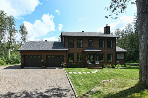 Façade - 906 Côte St-Gabriel O., Saint-Sauveur, QC - Outdoor With Facade