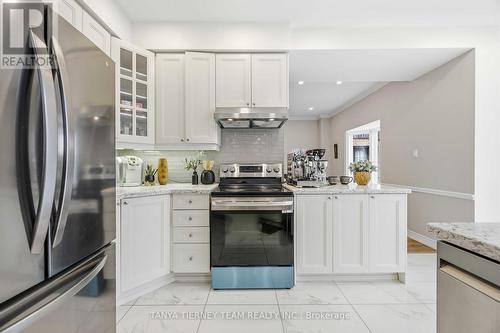 467 Oakwood Drive, Pickering, ON - Indoor Photo Showing Kitchen With Stainless Steel Kitchen