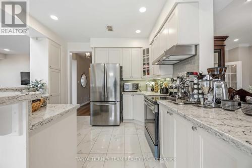 467 Oakwood Drive, Pickering, ON - Indoor Photo Showing Kitchen With Stainless Steel Kitchen With Upgraded Kitchen