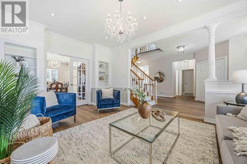 467 Oakwood Drive, Pickering, ON - Indoor Photo Showing Living Room