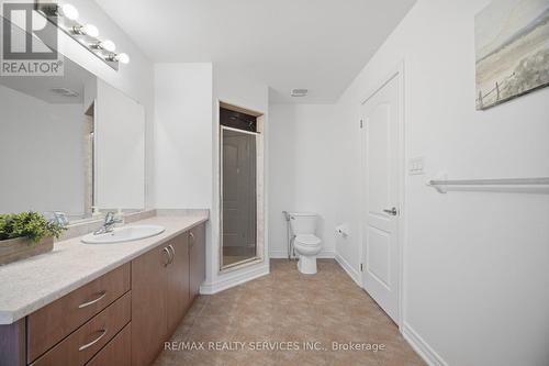 18 Seedland Crescent, Brampton, ON - Indoor Photo Showing Bathroom