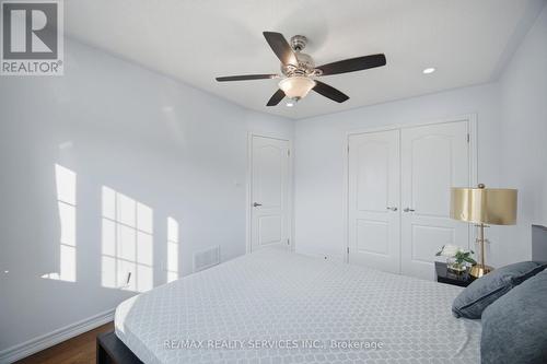 18 Seedland Crescent, Brampton, ON - Indoor Photo Showing Bedroom