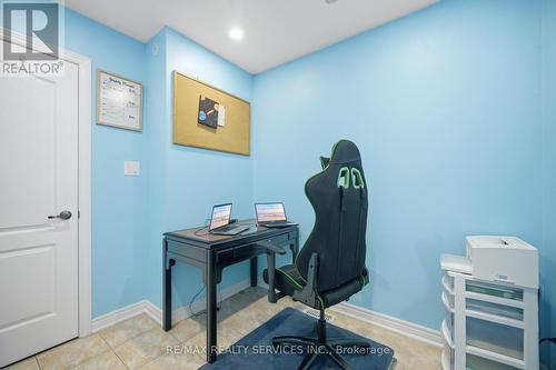 18 Seedland Crescent, Brampton, ON - Indoor