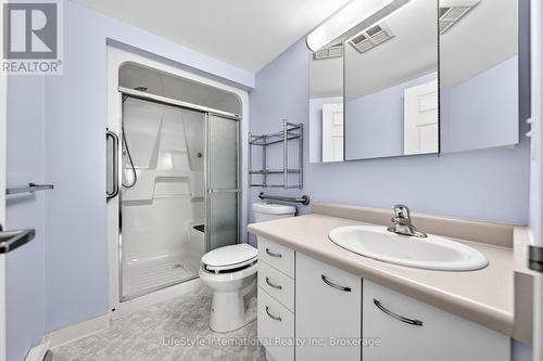 306 - 208 Silvercreek Parkway N, Guelph (Junction/Onward Willow), ON - Indoor Photo Showing Bathroom