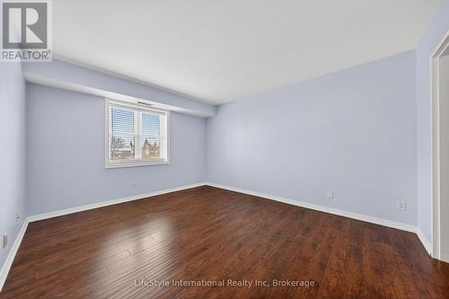 306 - 208 Silvercreek Parkway N, Guelph (Junction/Onward Willow), ON - Indoor Photo Showing Other Room