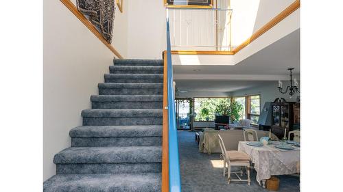 1-1261 Trans Canada Highway, Sorrento, BC - Indoor Photo Showing Other Room