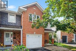 86 ROYAL OAK COURT  Ottawa, ON K1T 3P1