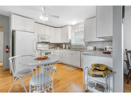 410 Mcnaughton Avenue East, Chatham, ON - Indoor