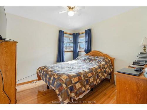 410 Mcnaughton Avenue East, Chatham, ON - Indoor Photo Showing Bedroom