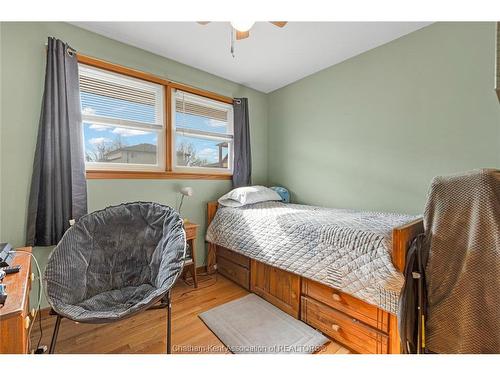 410 Mcnaughton Avenue East, Chatham, ON - Indoor Photo Showing Bedroom