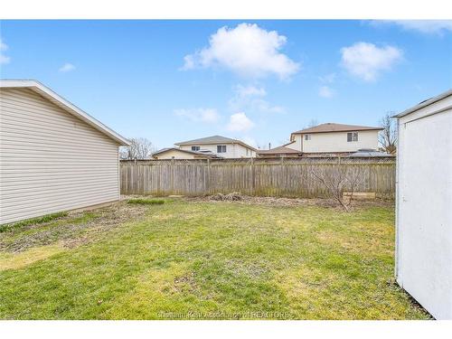 410 Mcnaughton Avenue East, Chatham, ON - Outdoor