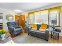 410 Mcnaughton Avenue East, Chatham, ON  - Indoor Photo Showing Living Room 