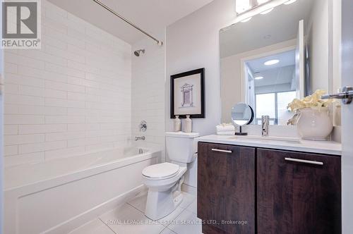3310 - 2200 Lake Shore Boulevard W, Toronto, ON - Indoor Photo Showing Bathroom