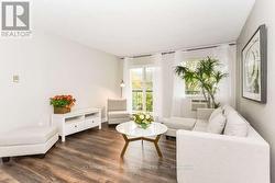 824 - 1450 GLEN ABBEY GATE  Oakville, ON L6M 2V7