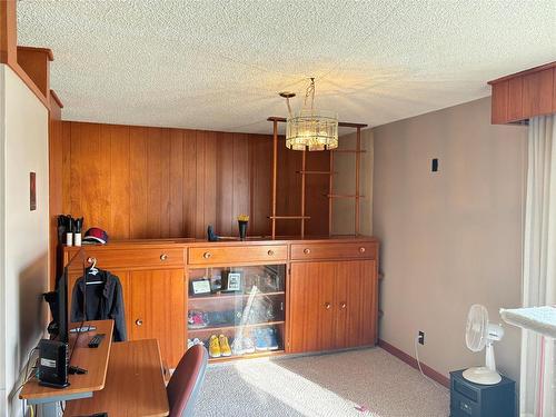 15 Maple Avenue E, Hamiota, MB 