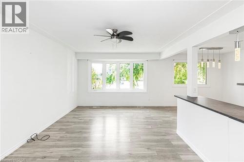 100 Mountain Avenue N, Hamilton, ON - Indoor Photo Showing Other Room