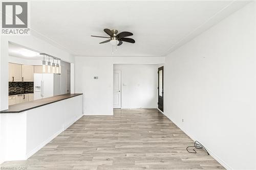 100 Mountain Avenue N, Hamilton, ON - Indoor Photo Showing Other Room