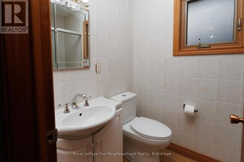 Main Floor Bathroom - 18 Rosecliff Court, Trent Hills (Hastings), ON - Indoor Photo Showing Bathroom