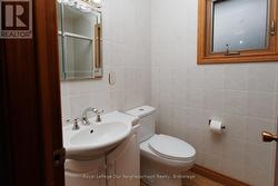 Main Floor Bathroom - 