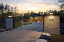 3404 Vivian Road, Whitchurch-Stouffville, ON  - Outdoor 