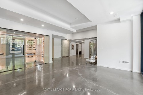 3404 Vivian Road, Whitchurch-Stouffville, ON - Indoor Photo Showing Other Room