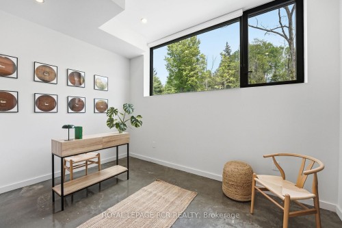 3404 Vivian Road, Whitchurch-Stouffville, ON - Indoor Photo Showing Other Room