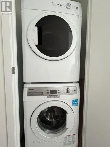 311 - 45 Charles Street E, Toronto, ON - Indoor Photo Showing Laundry Room