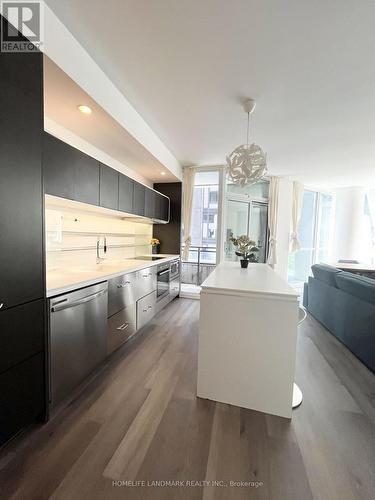 311 - 45 Charles Street E, Toronto, ON - Indoor Photo Showing Kitchen