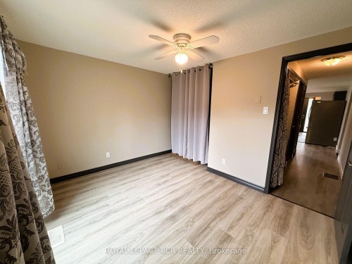 38 Royal Oak Drive, Innisfil, ON - Indoor Photo Showing Other Room