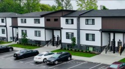722-4263 Fourth Avenue  Niagara Falls, ON L2E 0C2