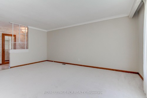 77 Alhart Drive, Toronto, ON - Indoor Photo Showing Other Room
