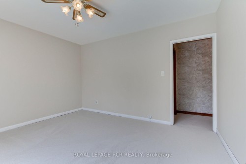 77 Alhart Drive, Toronto, ON - Indoor Photo Showing Other Room