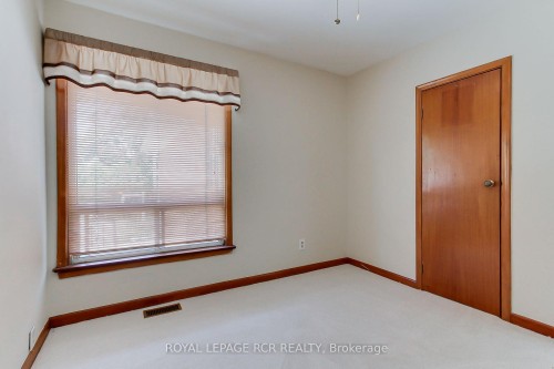 77 Alhart Drive, Toronto, ON - Indoor Photo Showing Other Room