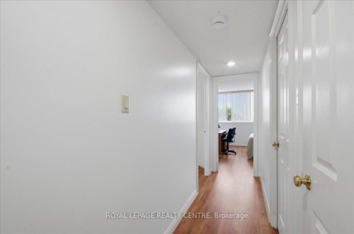 410-1360 Rathburn Road E, Mississauga, ON - Indoor Photo Showing Other Room