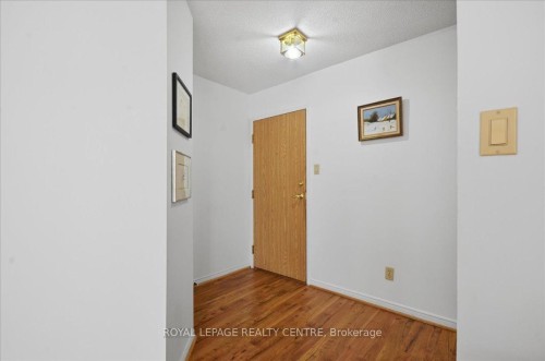 410-1360 Rathburn Road E, Mississauga, ON - Indoor Photo Showing Other Room