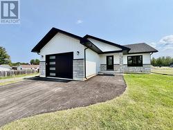 62 EDDY CRESCENT Pembroke, ON K8A 0M1