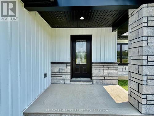 62 Eddy Crescent, Pembroke, ON - Outdoor With Exterior