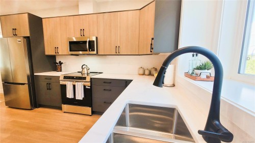 961 Snapdragon Crt, Langford, BC 