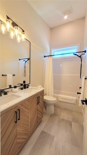961 Snapdragon Crt, Langford, BC 
